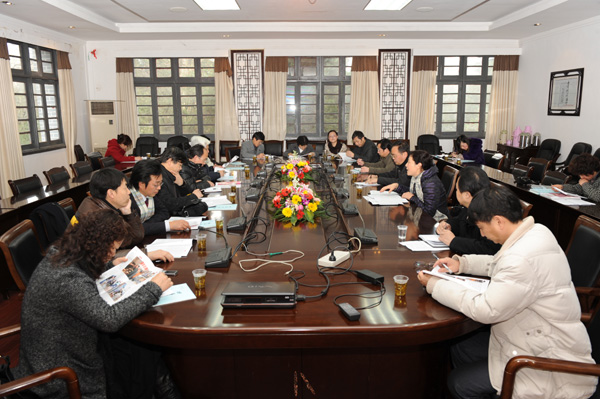 3月15日，我校召开统战各界代表人士学习工作例会